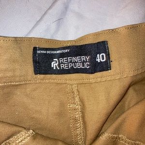 Mens cargo shorts. Dark khaki